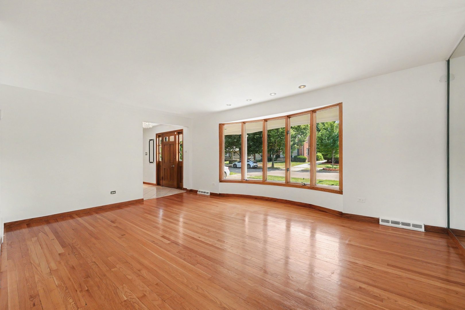 10324 S Claremont Avenue Property Photo 6