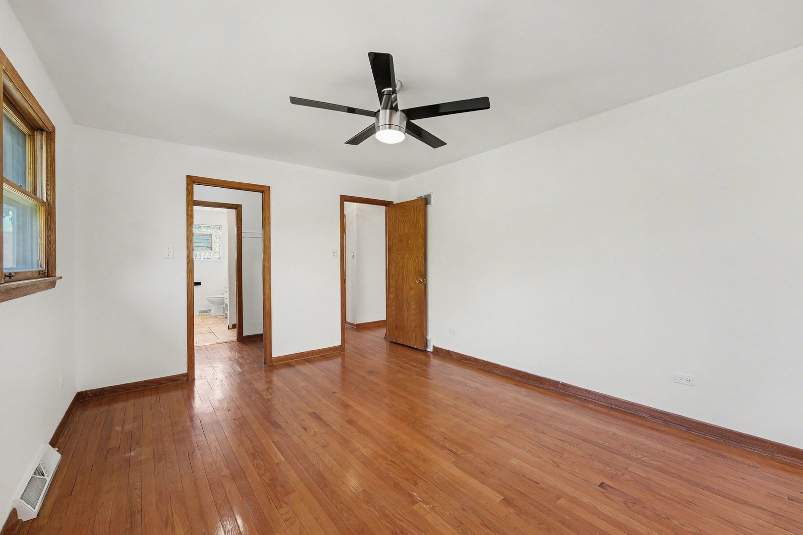 10324 S Claremont Avenue Property Photo 19