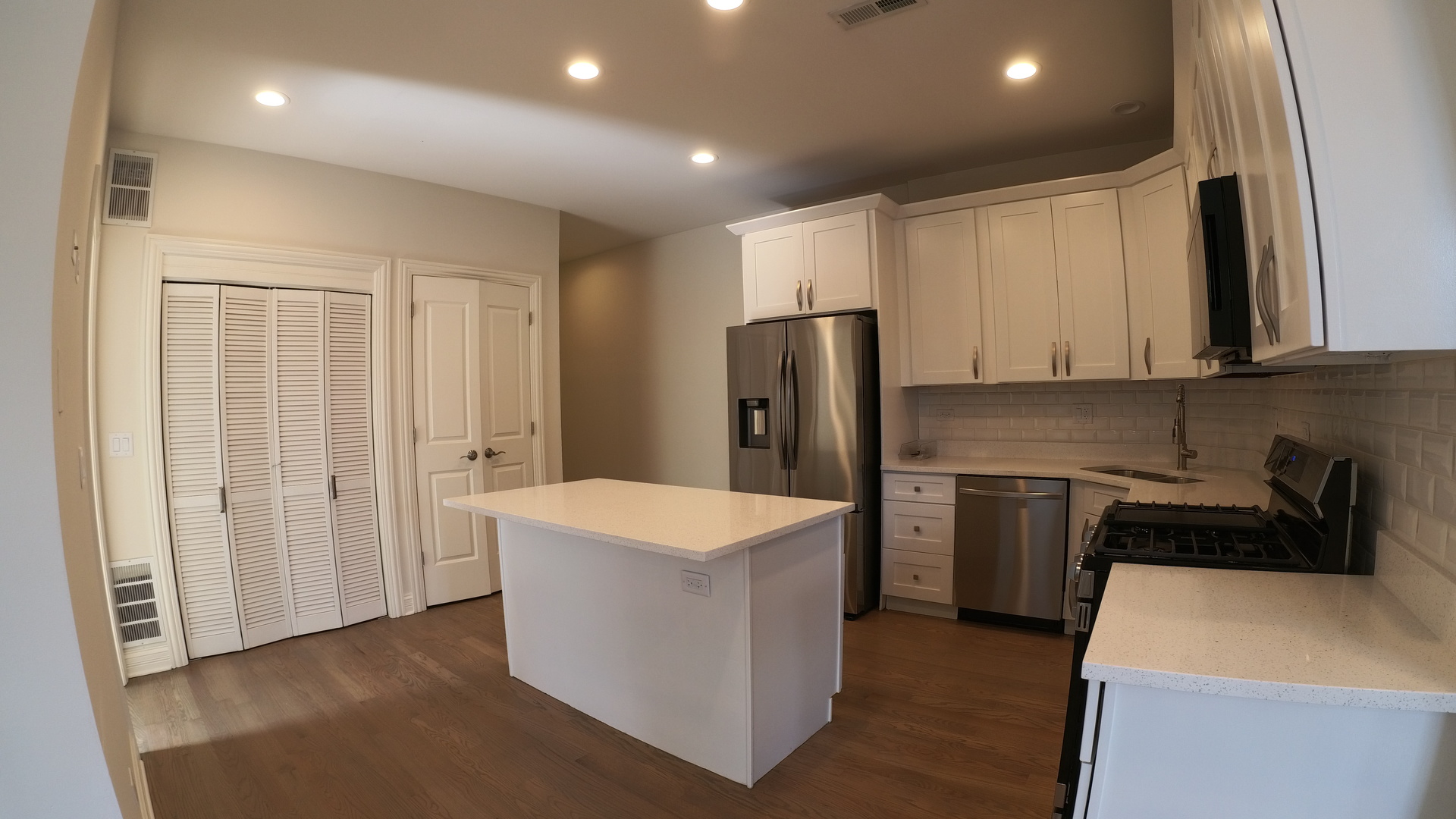 1701 W Chicago Avenue 3 Property Photo 11