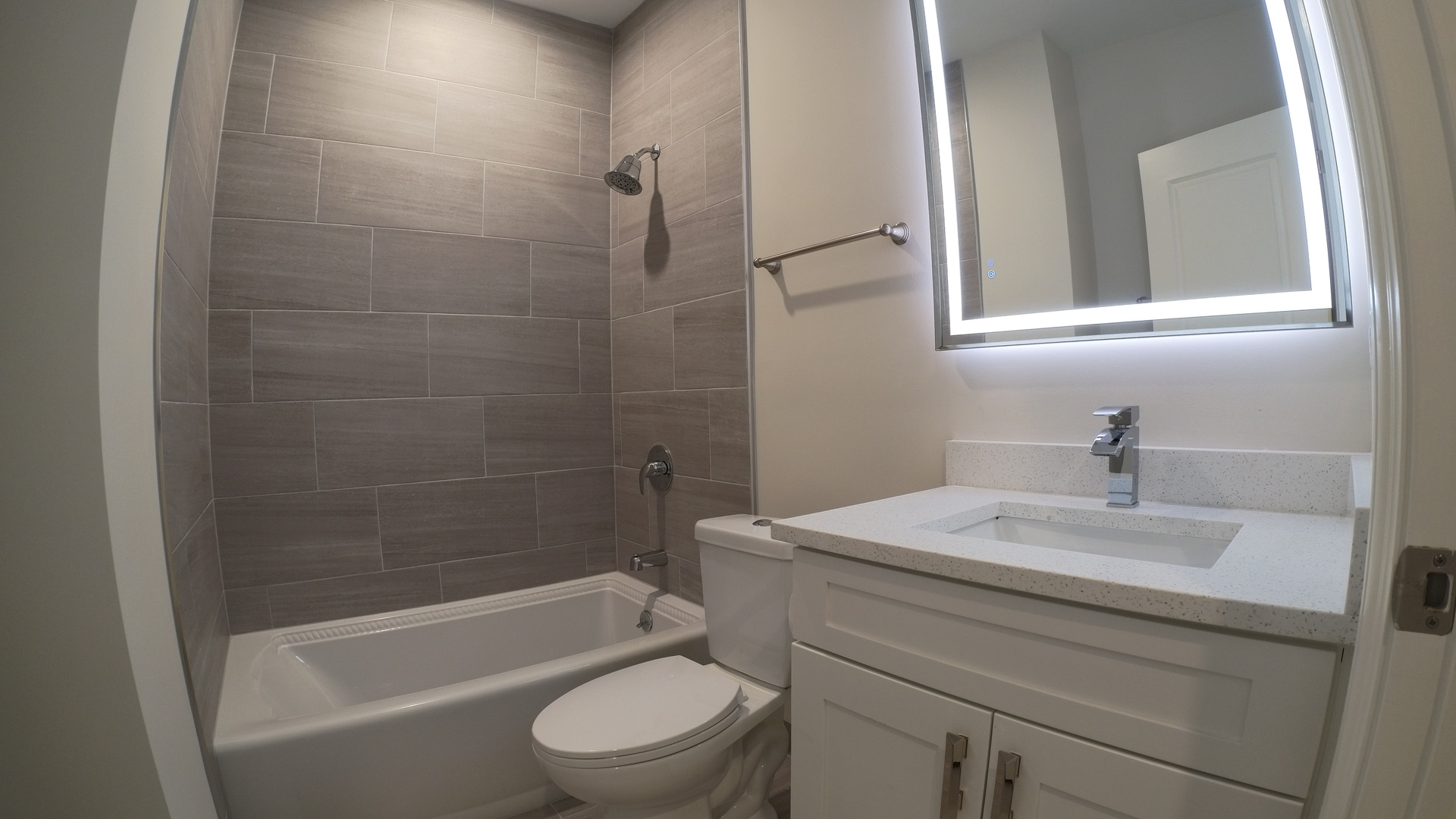 1701 W Chicago Avenue 3 Property Photo 21