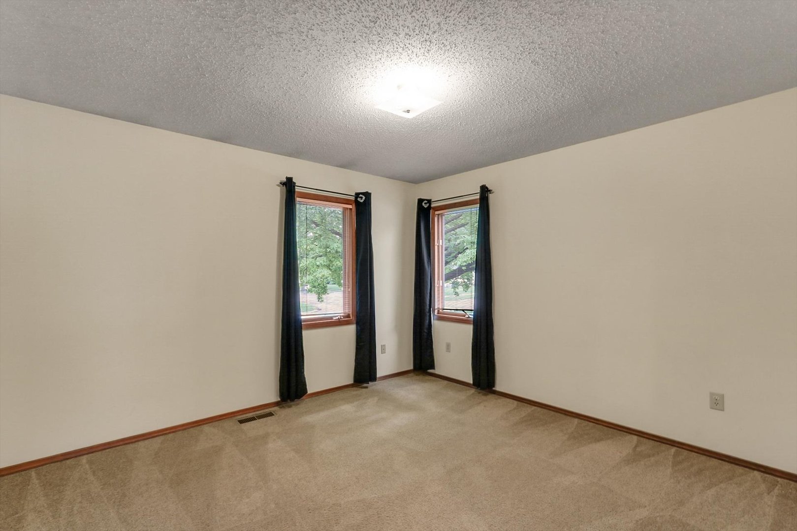 3501 Roxford Drive Property Photo 27
