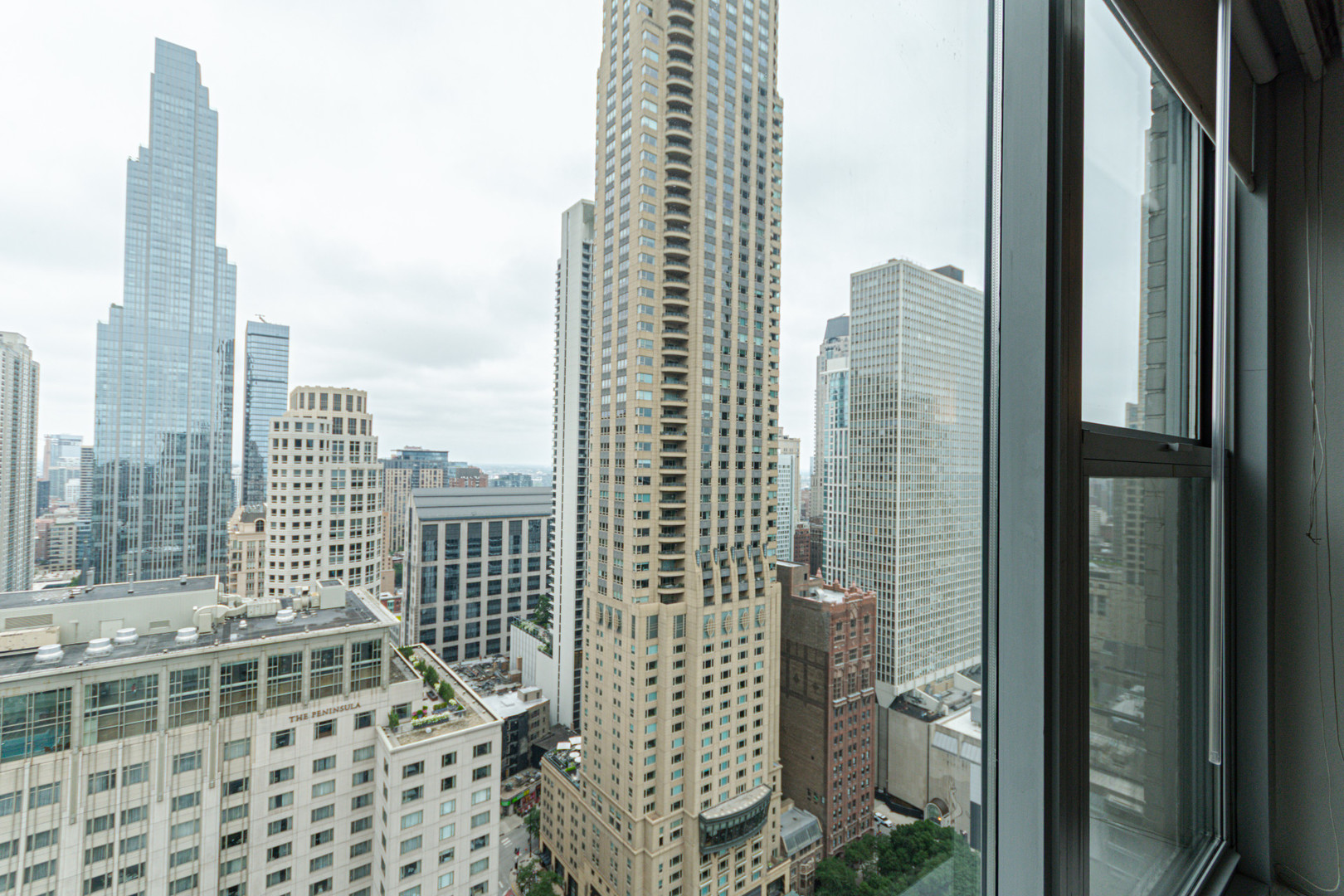 777 N Michigan Avenue 3407 Property Photo 6