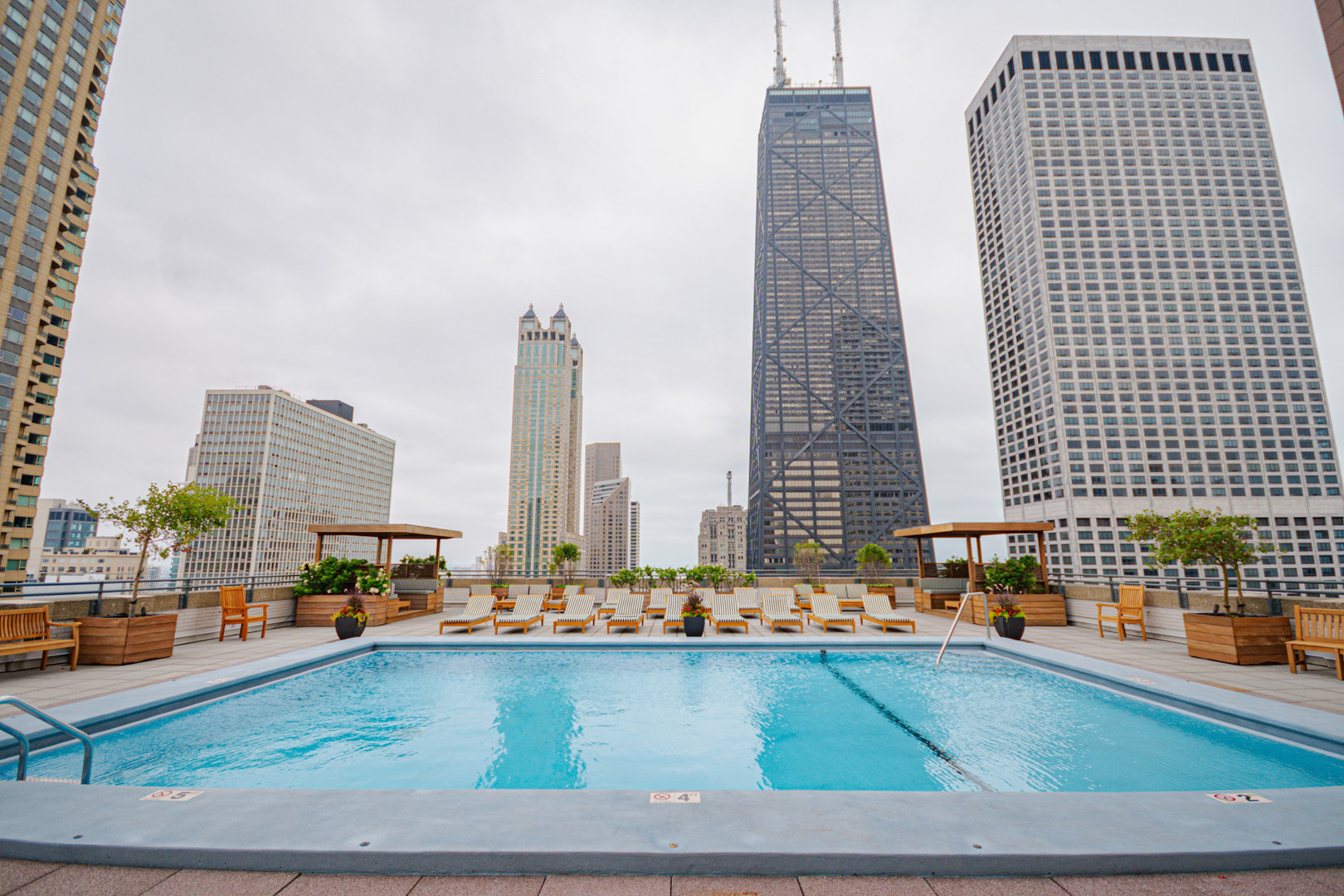 777 N Michigan Avenue 3407 Property Photo 17