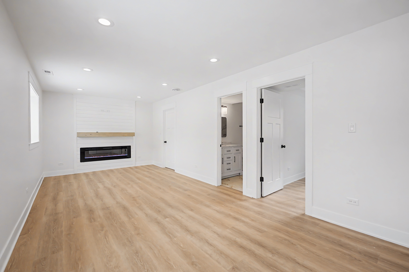 8244 44th Street Property Photo 18