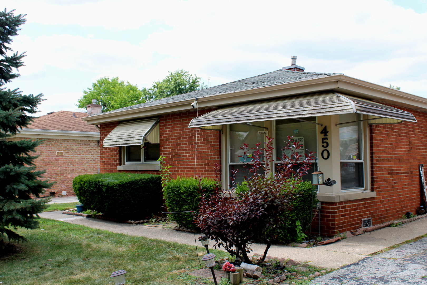450 Hyde Park Avenue Property Photo 1