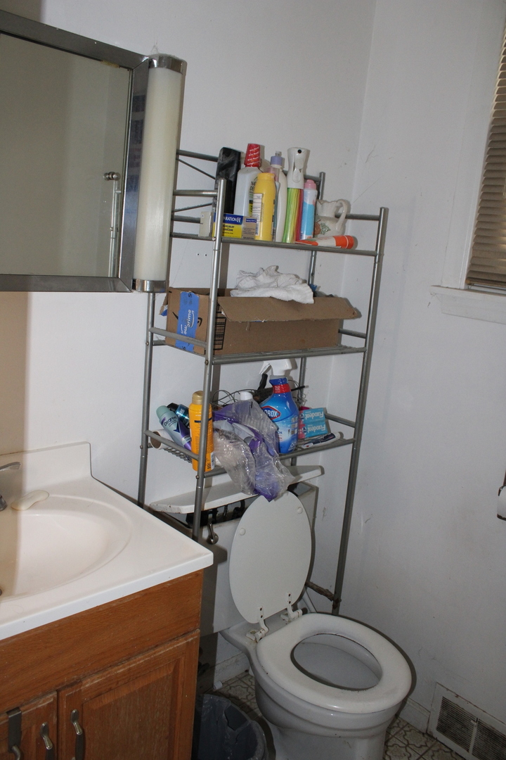450 Hyde Park Avenue Property Photo 11