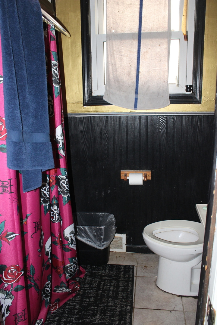 450 Hyde Park Avenue Property Photo 12