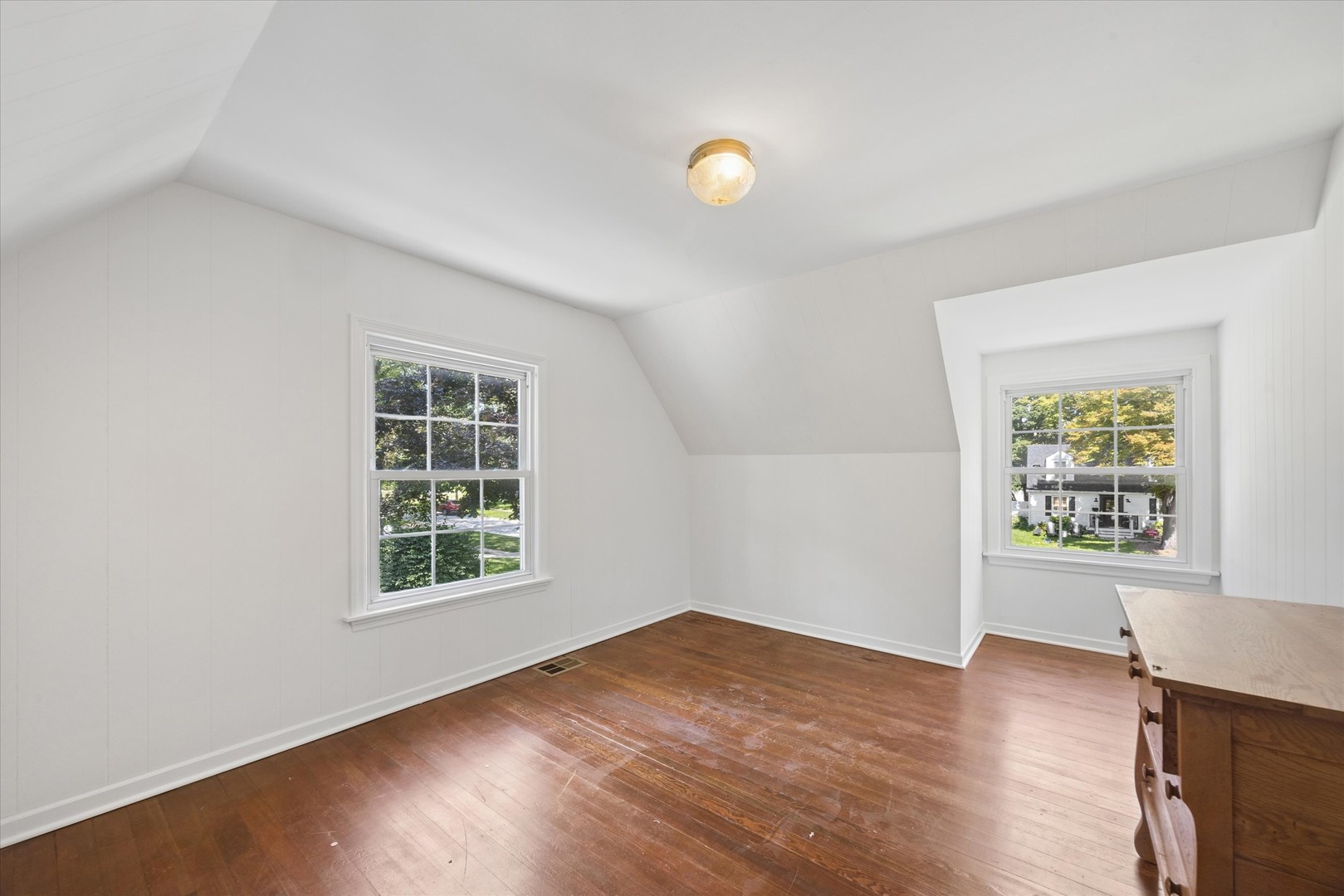 1902 E Indiana Street Property Photo 15