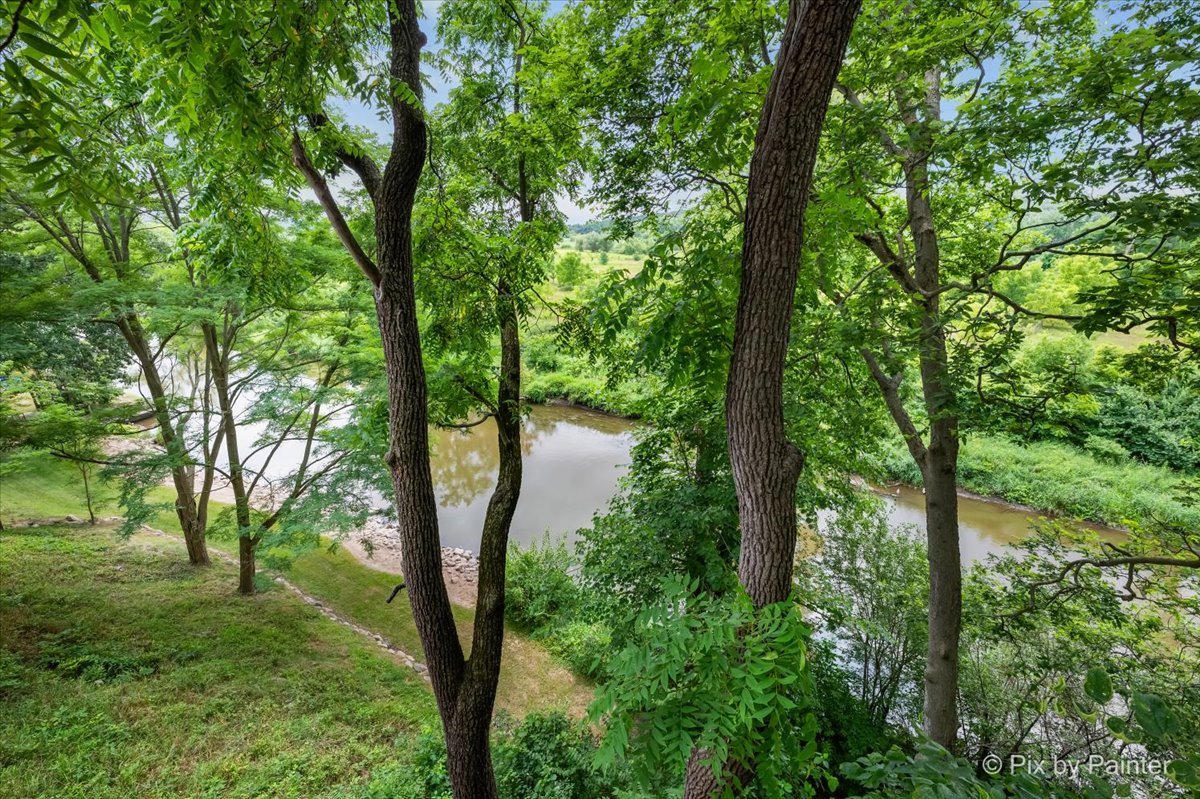915 Nippersink Road Property Photo 34