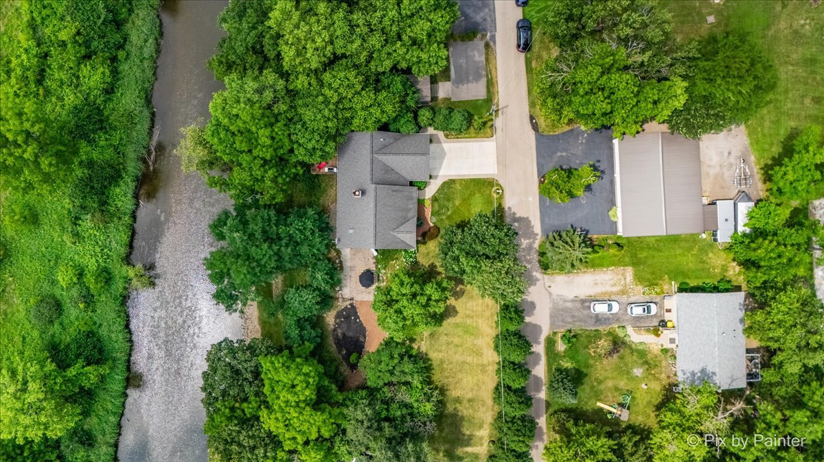 915 Nippersink Road Property Photo 38