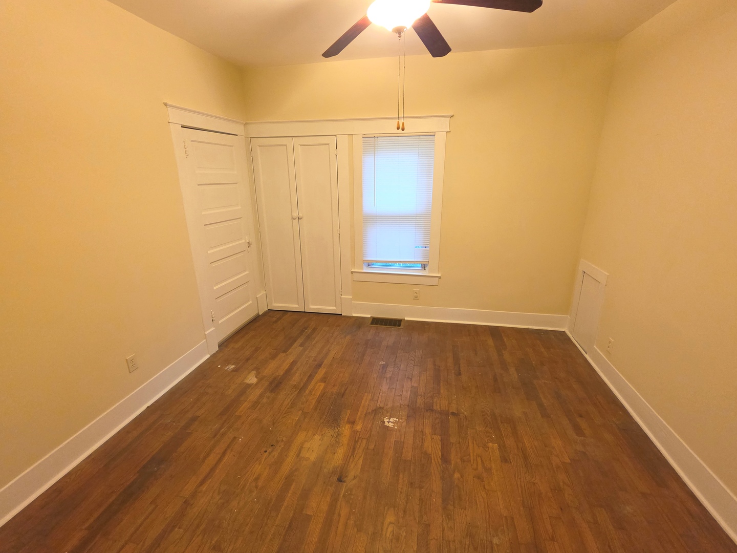 1204 N Dawley Street Property Photo 29