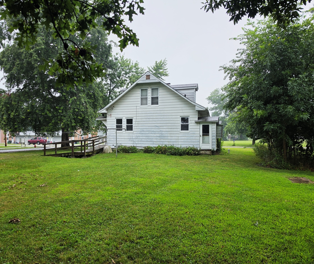 1204 N Dawley Street Property Photo 44