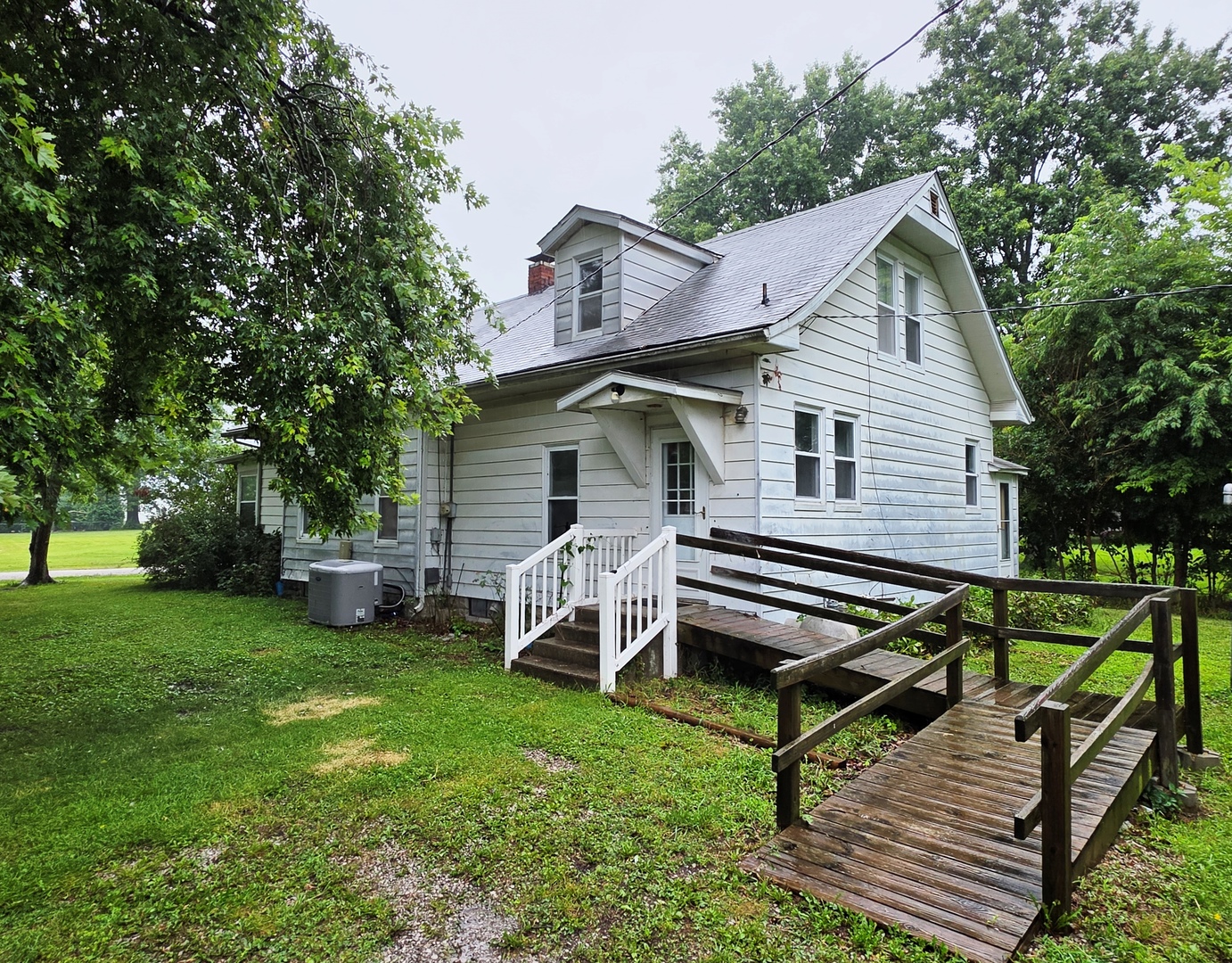 1204 N Dawley Street Property Photo 46