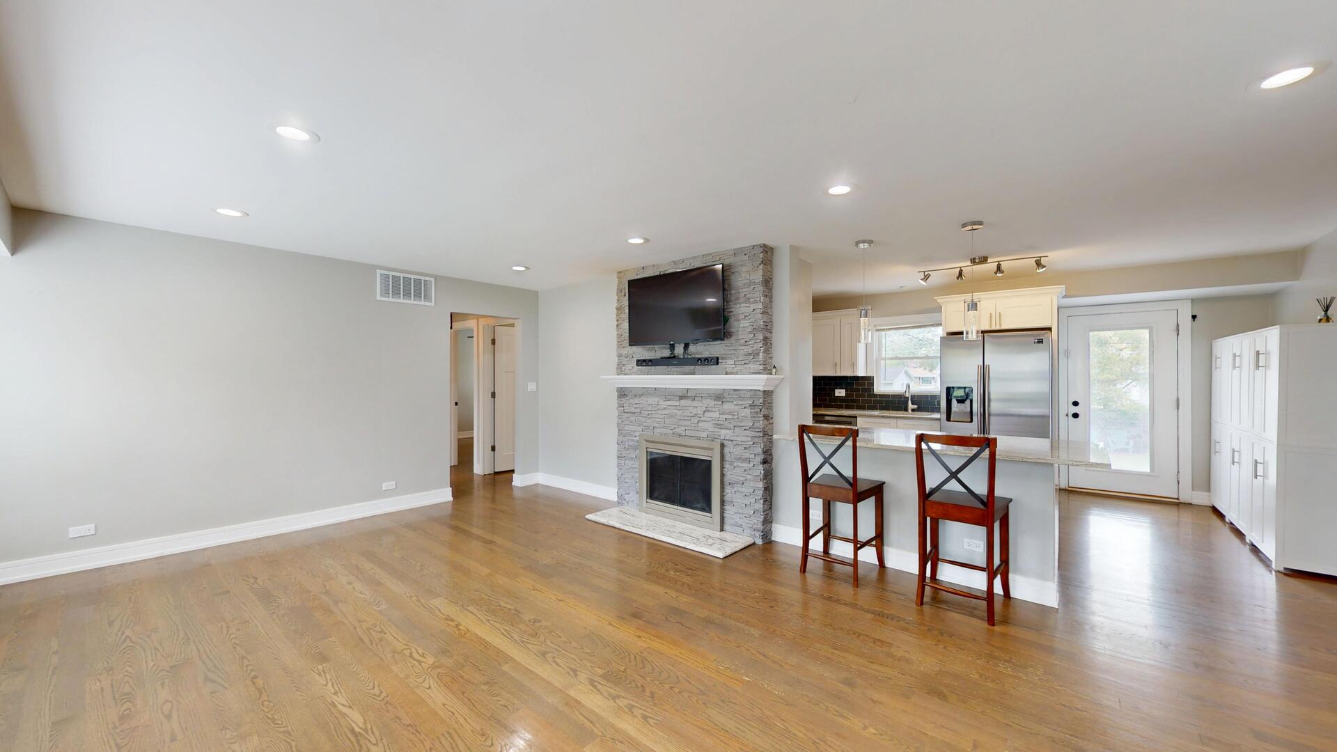 3936 Highland Avenue Property Photo 6