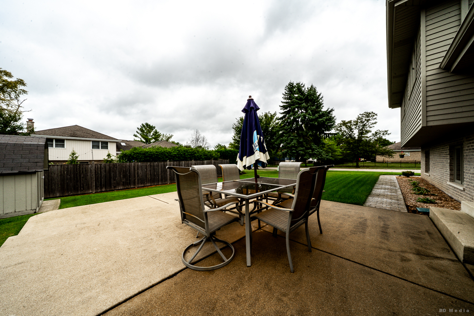 10708 Willow Avenue Property Photo 5