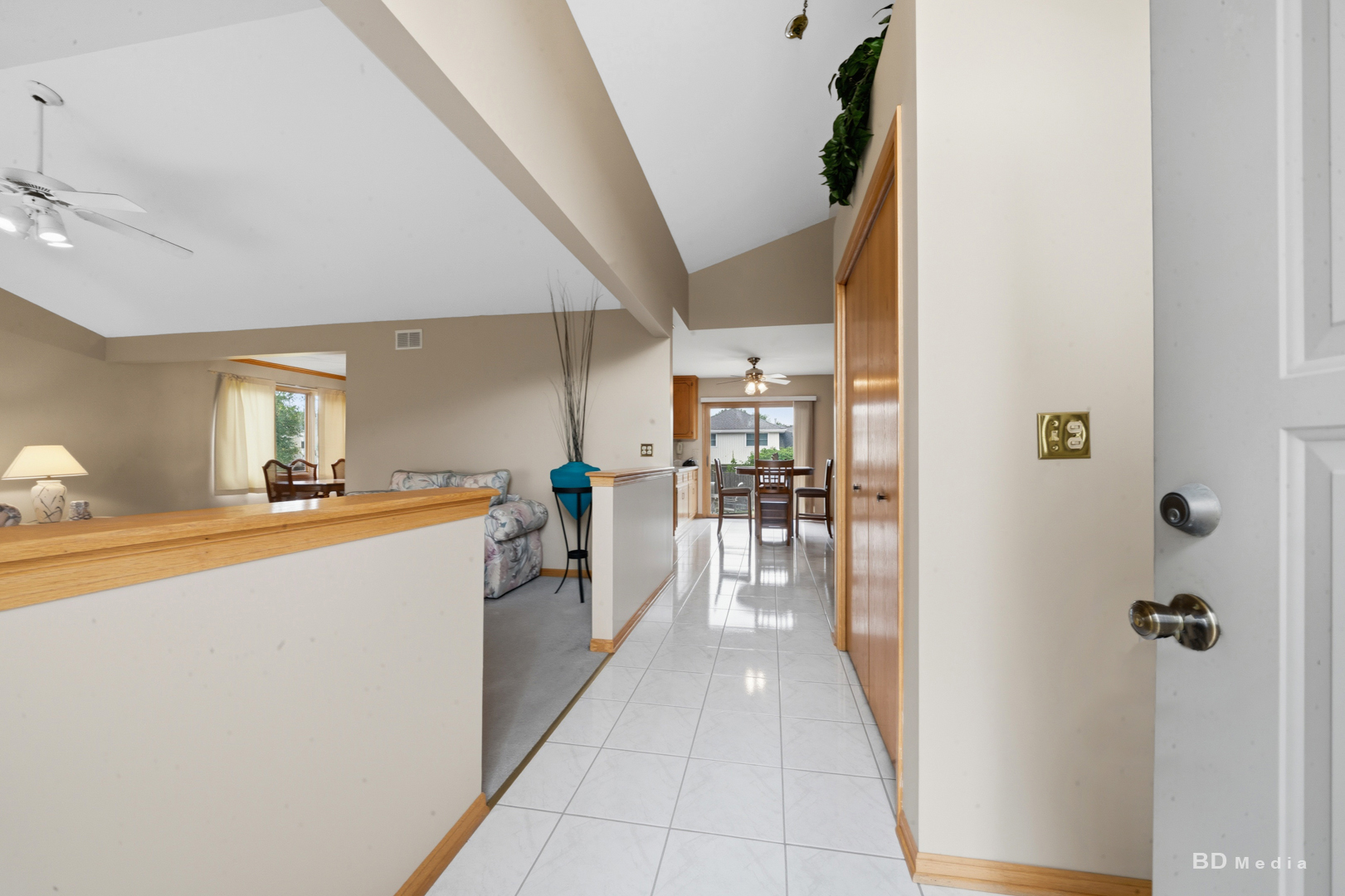 10708 Willow Avenue Property Photo 8