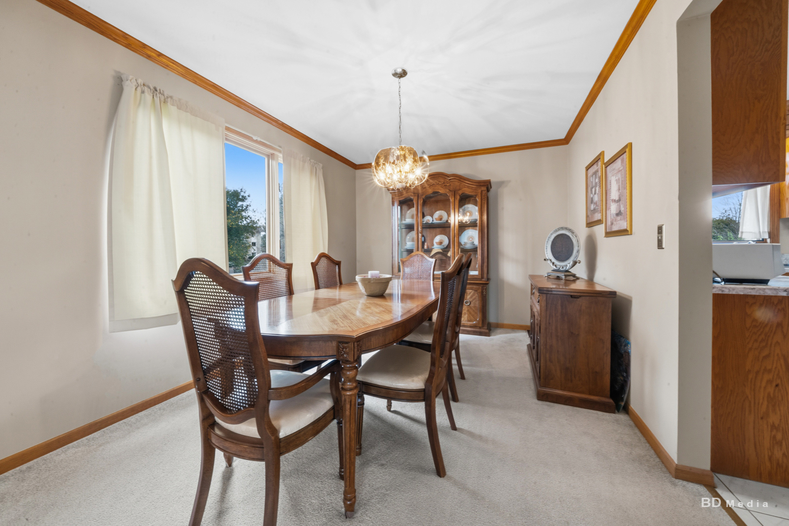 10708 Willow Avenue Property Photo 12