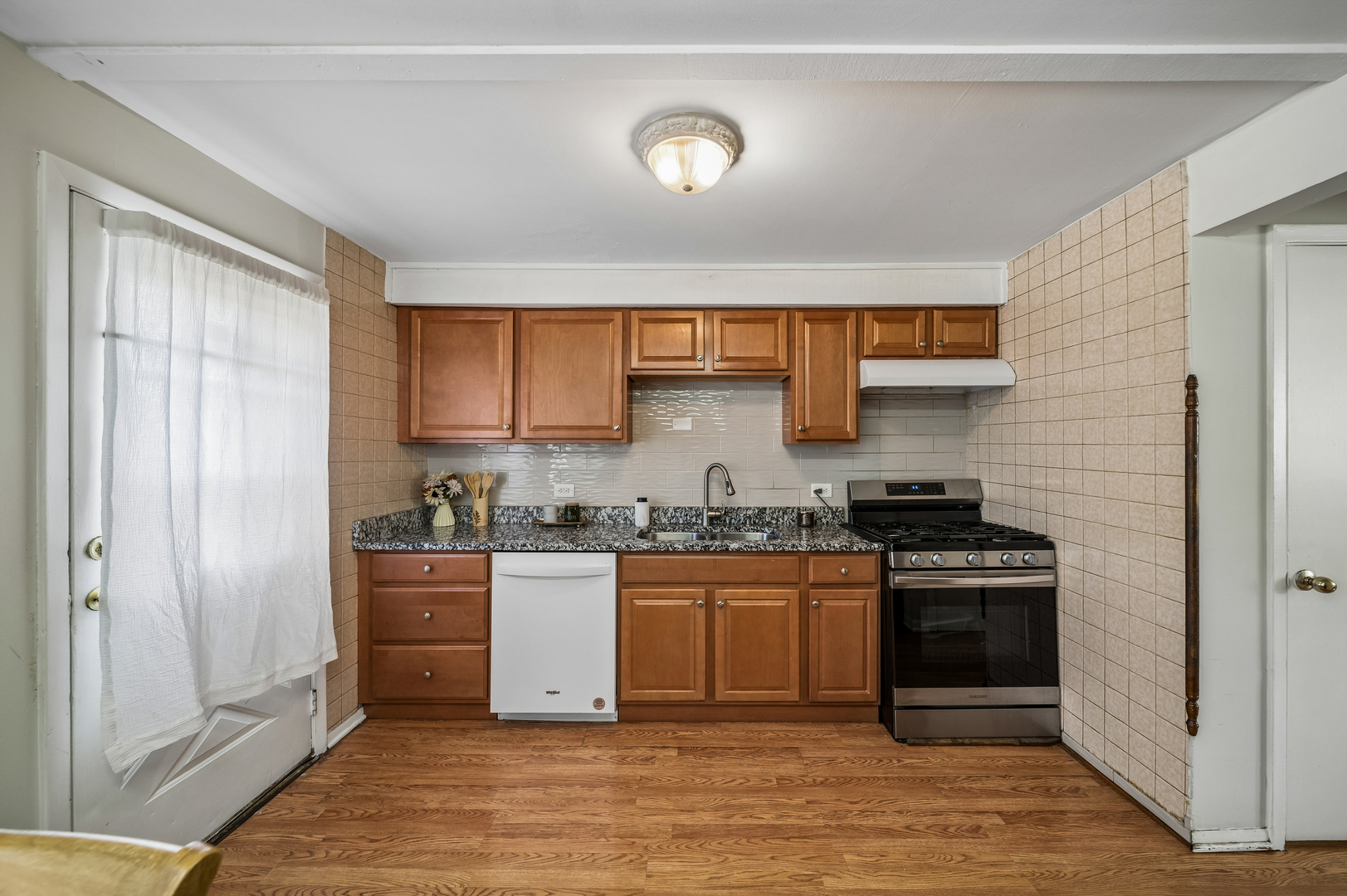 521 James Court A Property Photo 8