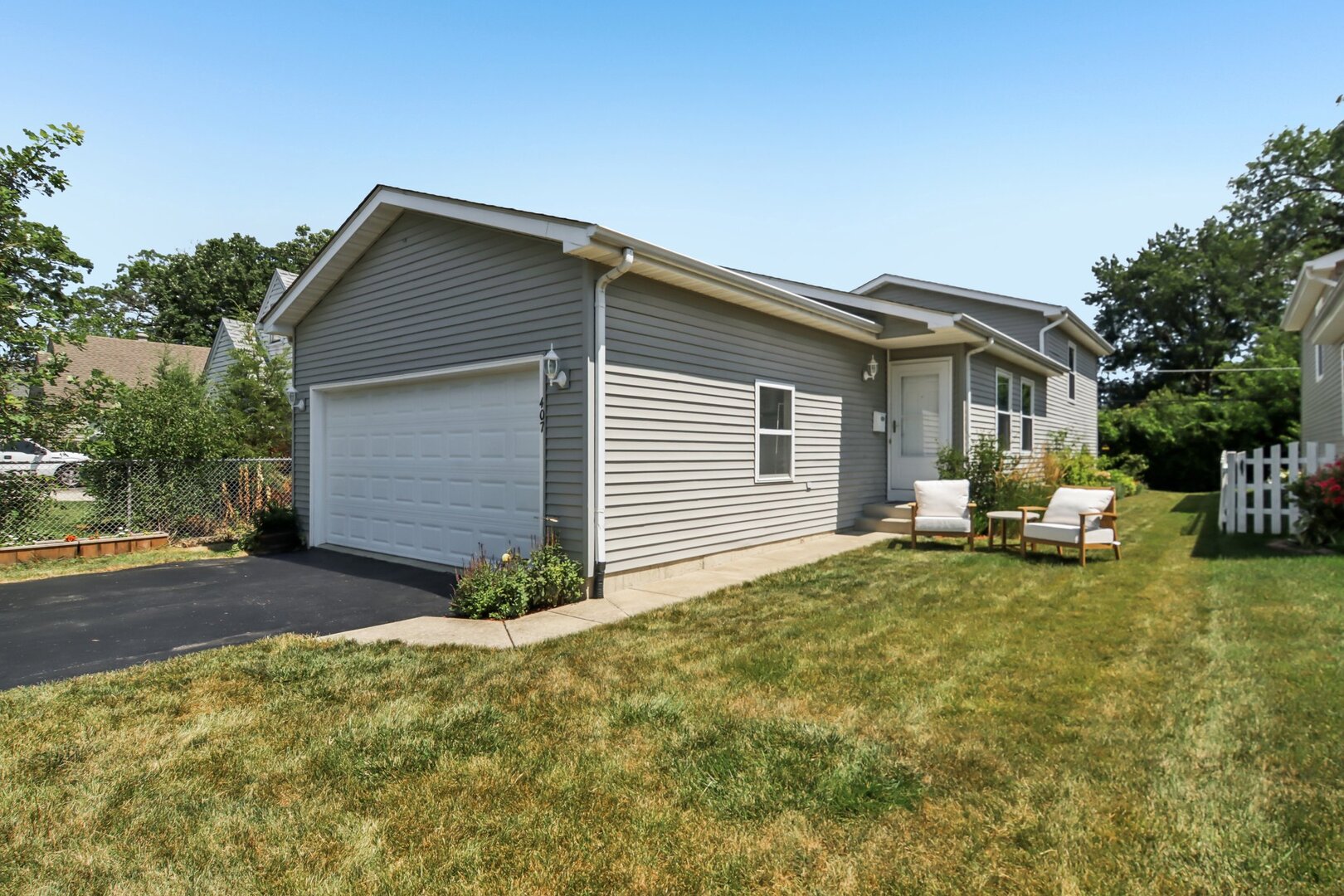 407 Grandview Drive Property Photo 1