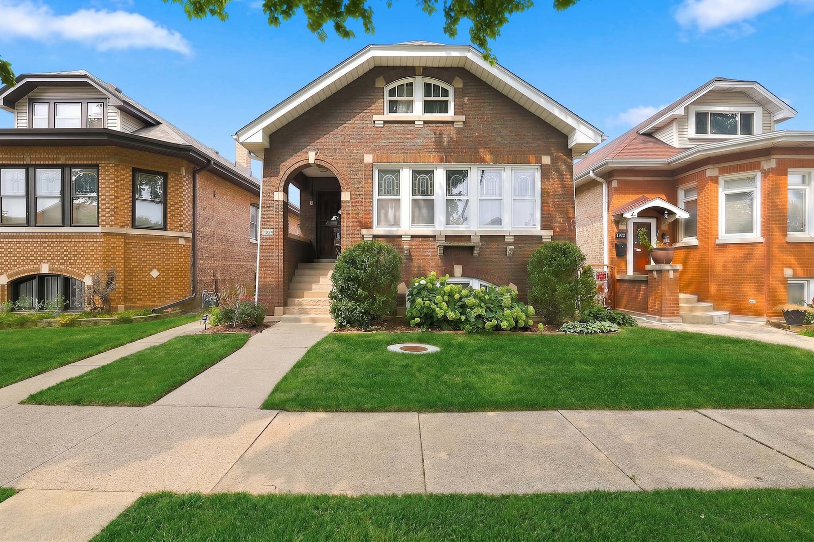 1924 Clinton Avenue Property Photo 1