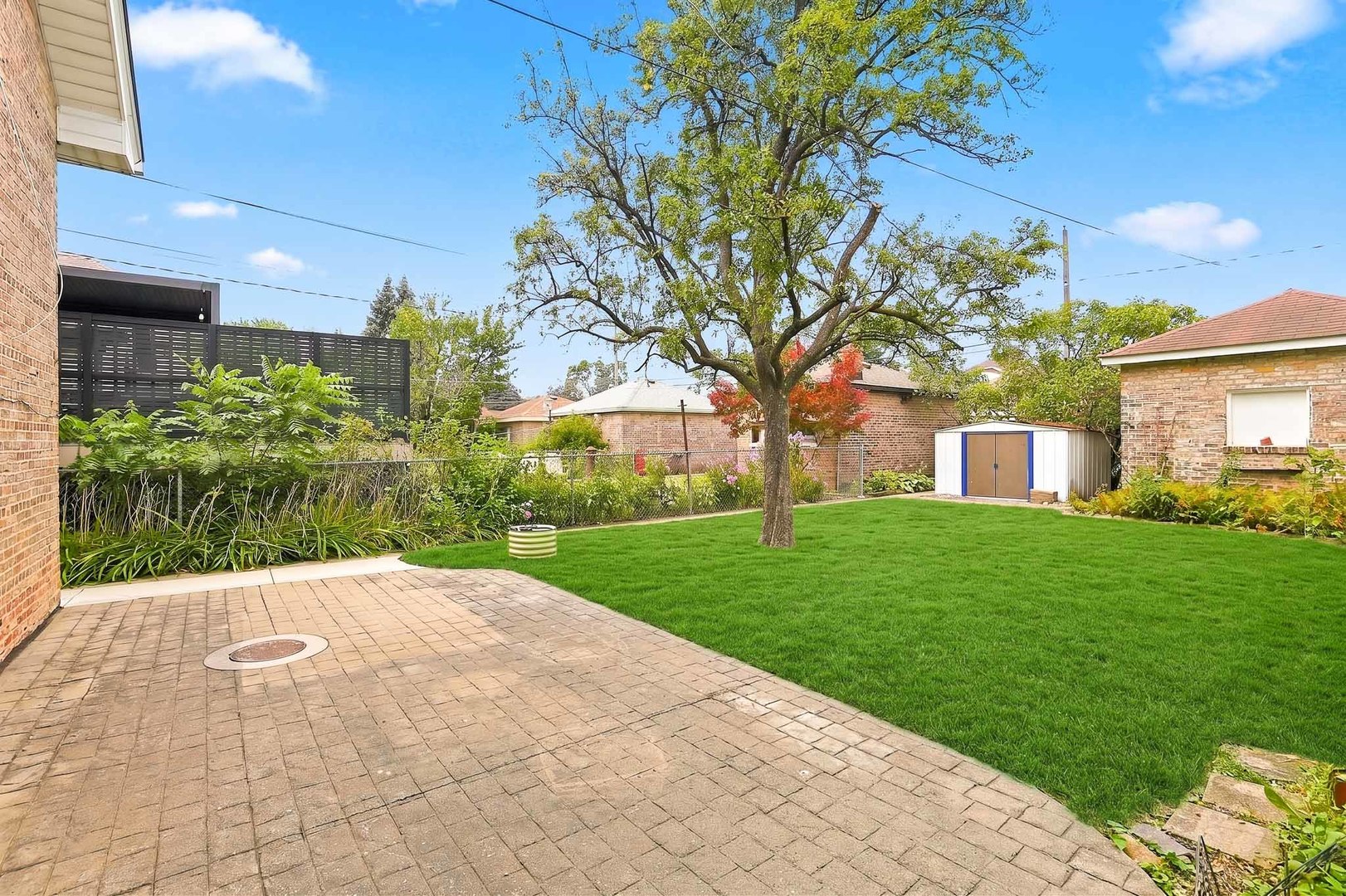 1924 Clinton Avenue Property Photo 3