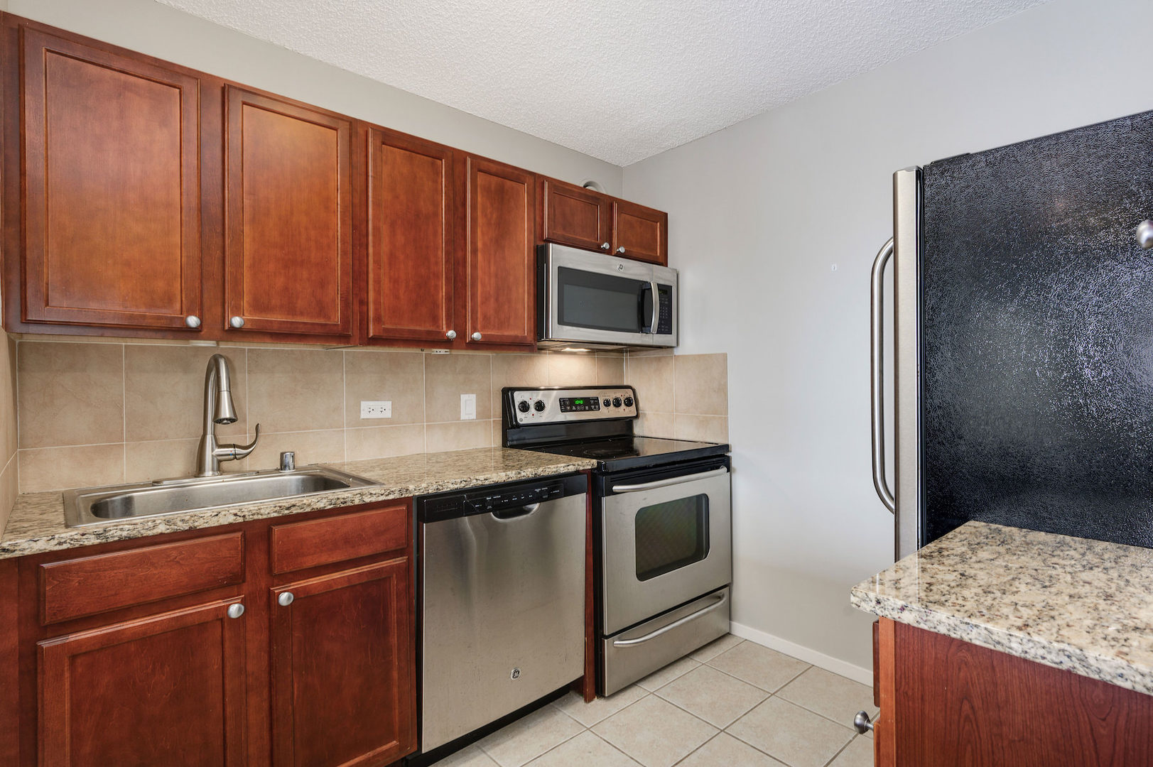30 E Huron Street 2308 Property Photo 6
