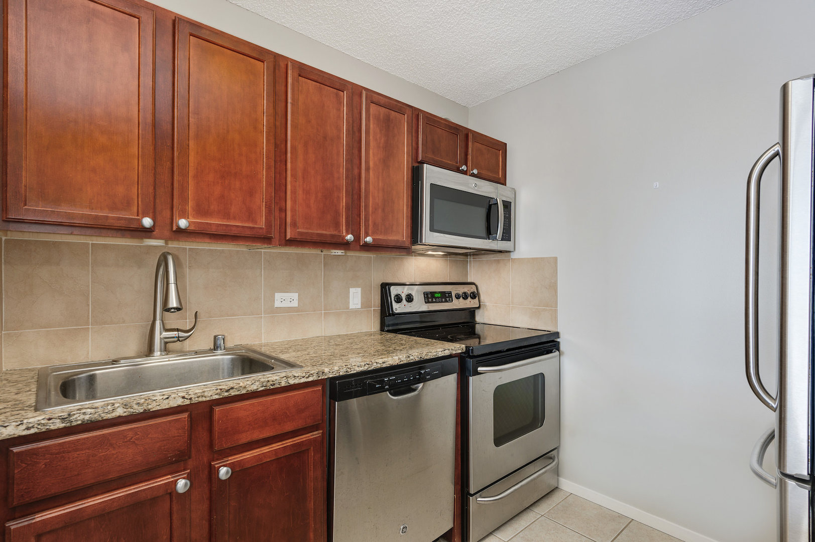 30 E Huron Street 2308 Property Photo 7