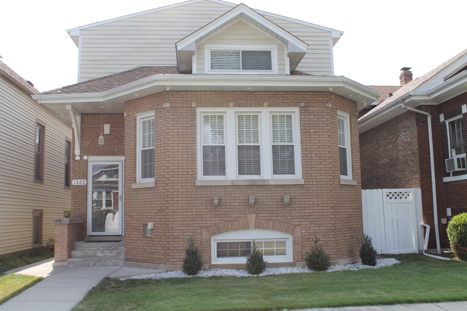 1322 Euclid Avenue Property Photo 1