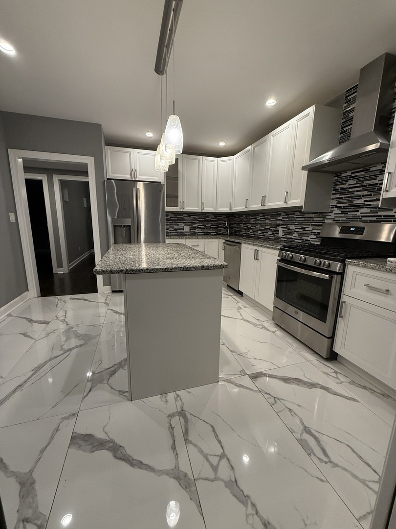 1322 Euclid Avenue Property Photo 18
