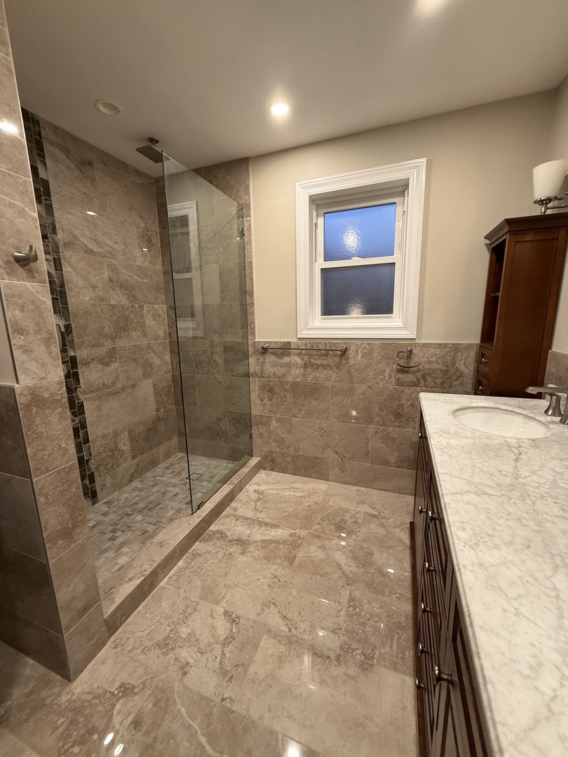 1322 Euclid Avenue Property Photo 27