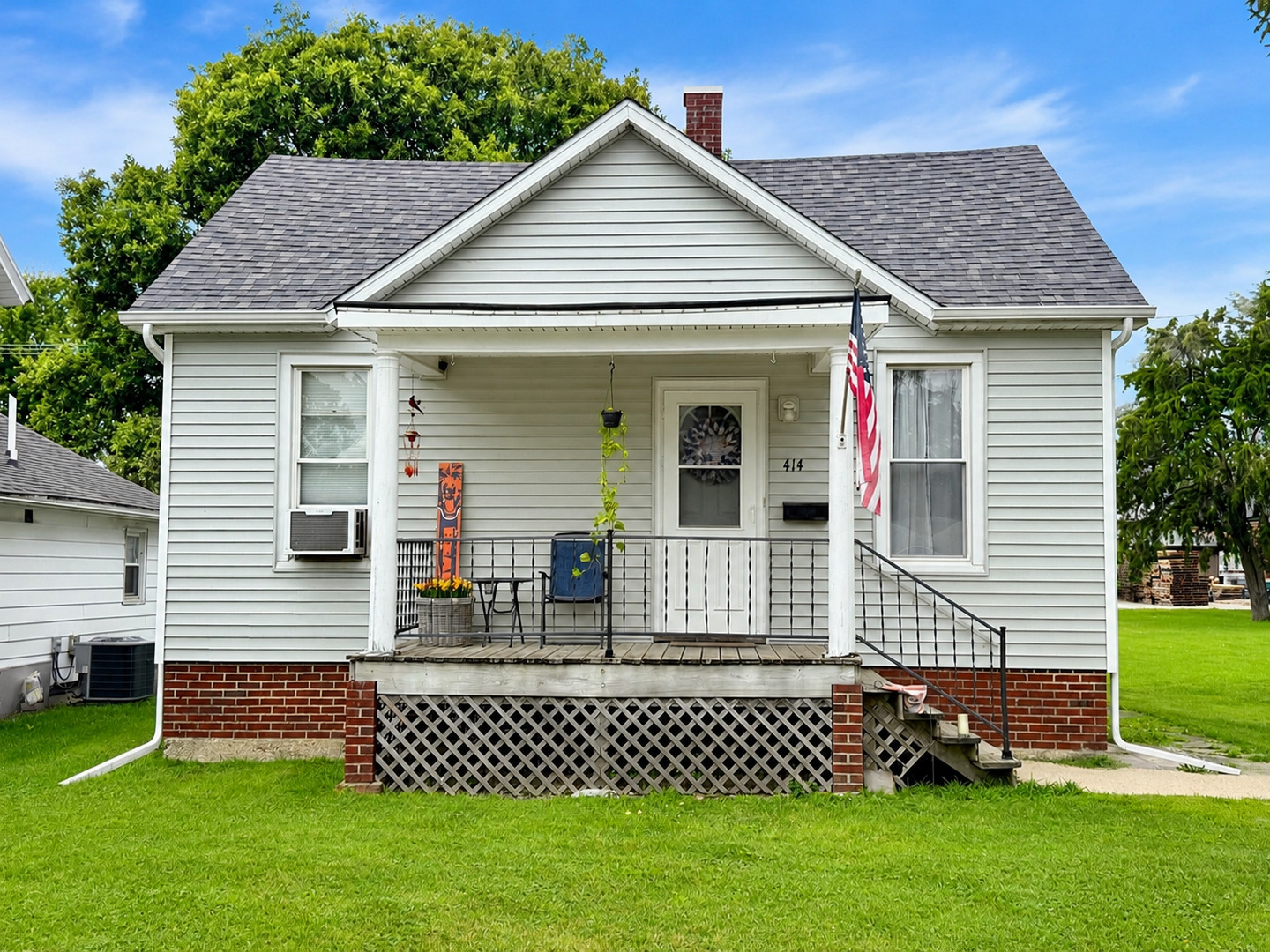 414 Locust Street Property Photo 1