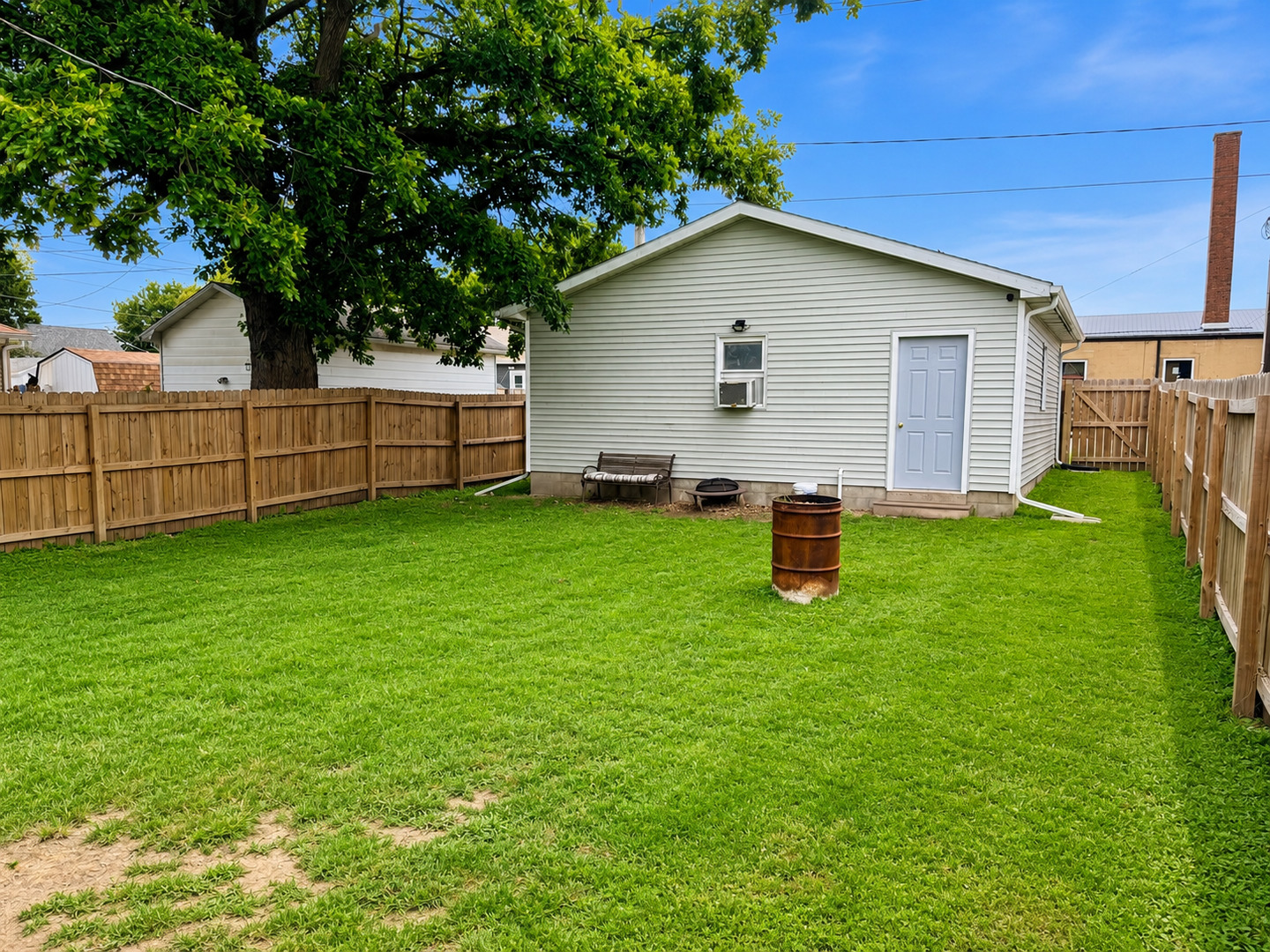 414 Locust Street Property Photo 10