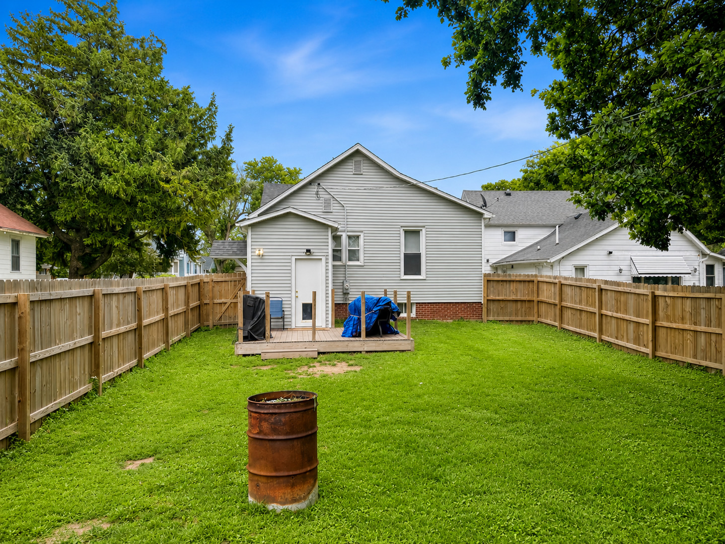 414 Locust Street Property Photo 11