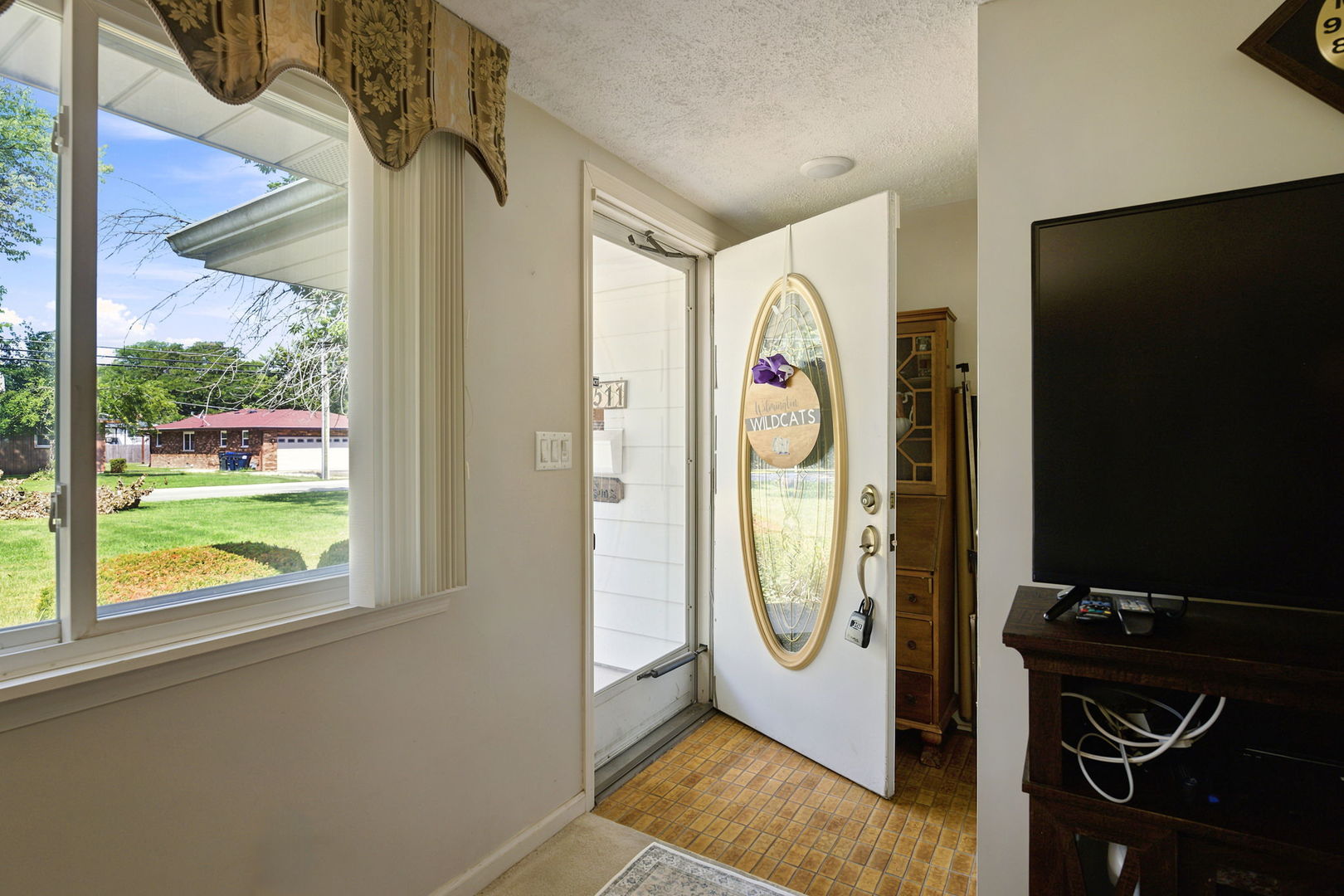 1511 N Kankakee Street Property Photo 4