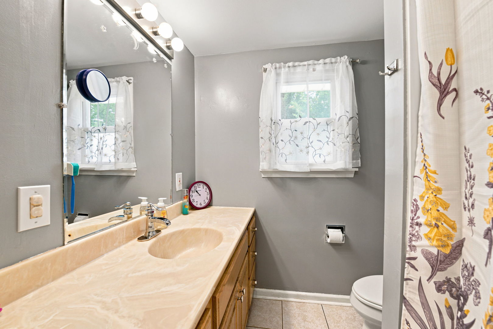 1511 N Kankakee Street Property Photo 20