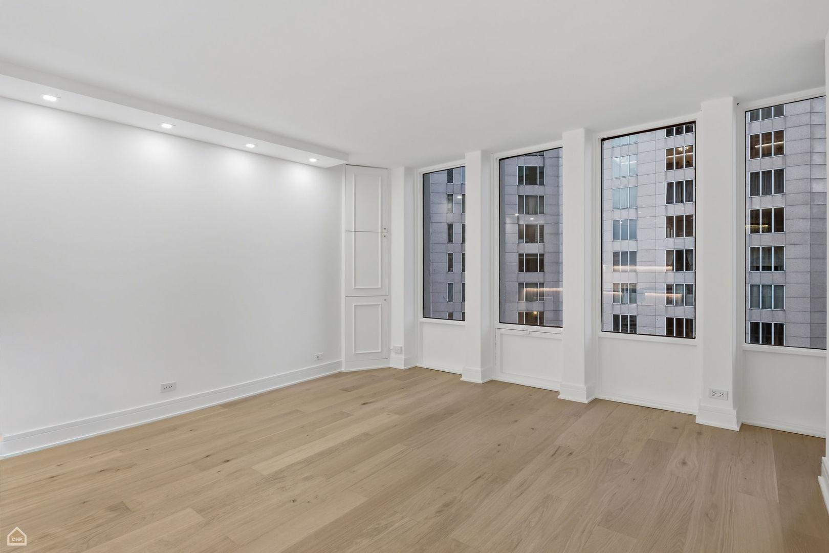 100 E Walton Street 36c Property Photo 7