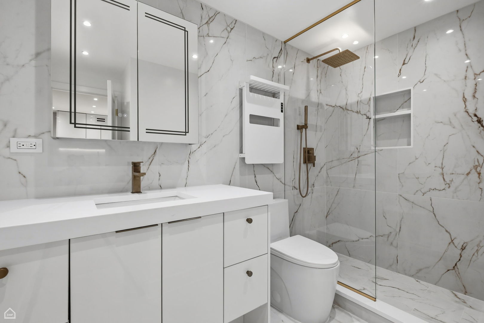 100 E Walton Street 36c Property Photo 15