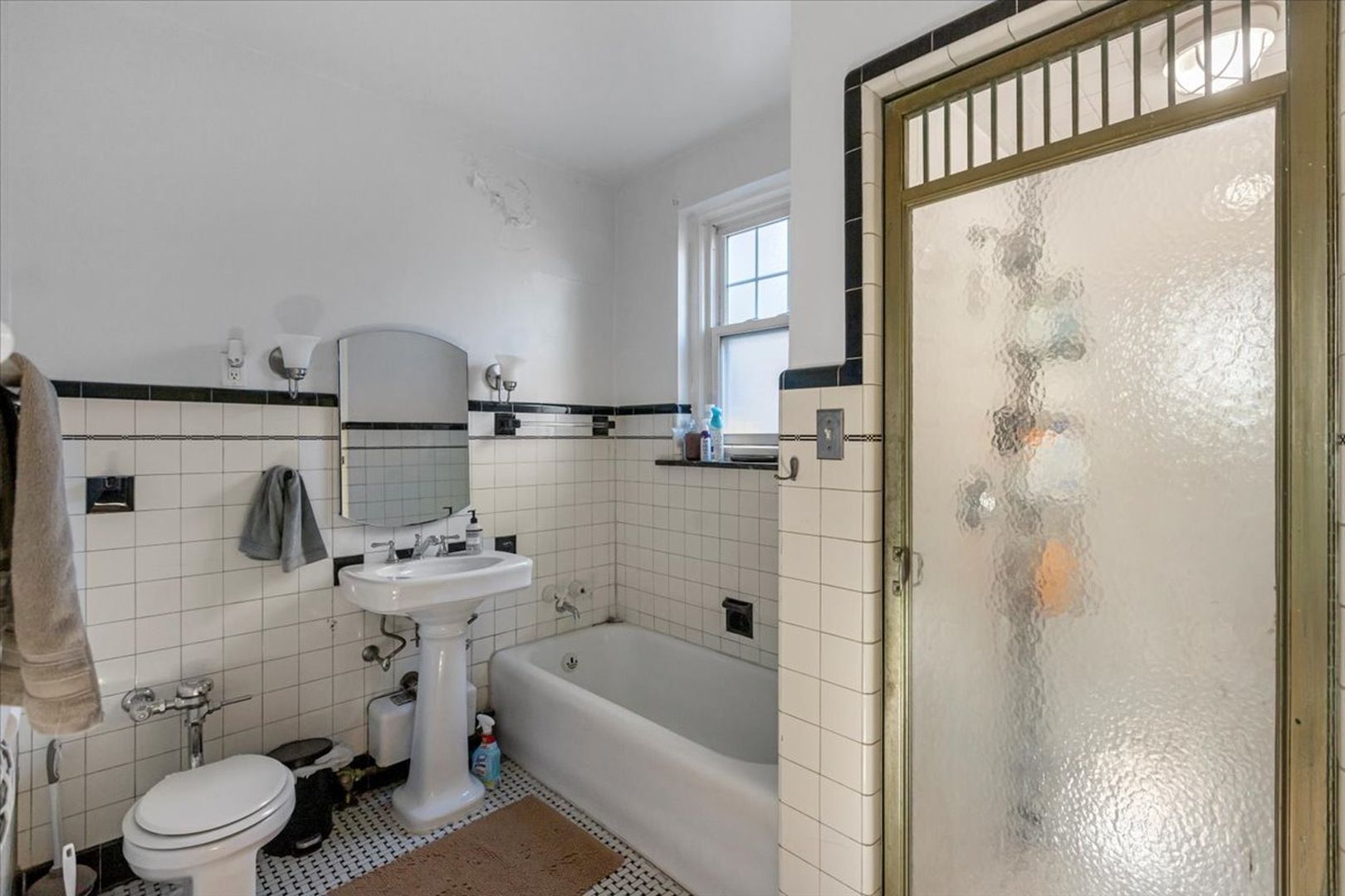 2712 W Logan Boulevard 3 Property Photo 13