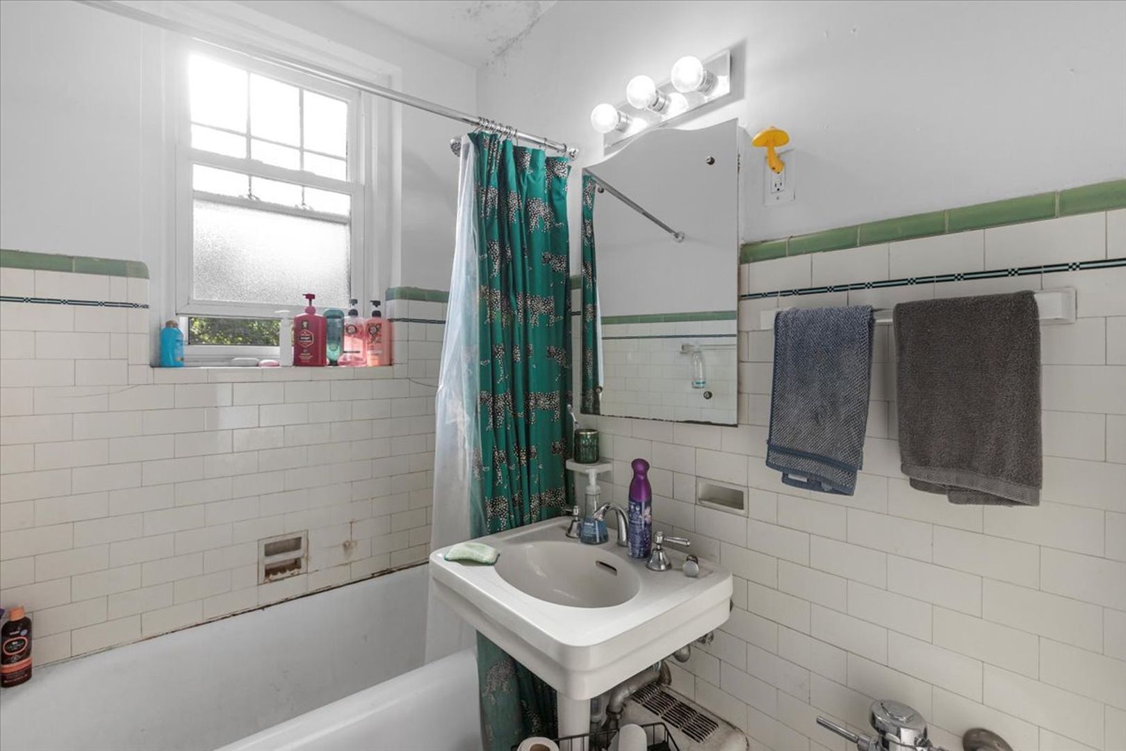 2712 W Logan Boulevard 3 Property Photo 14