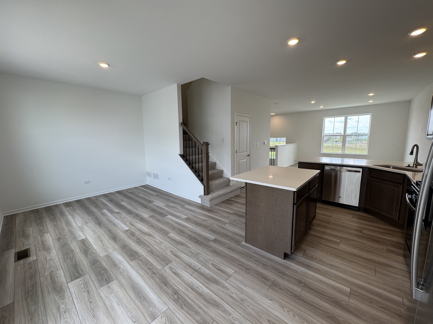 14942 S Mccarthy Circle Property Photo 6
