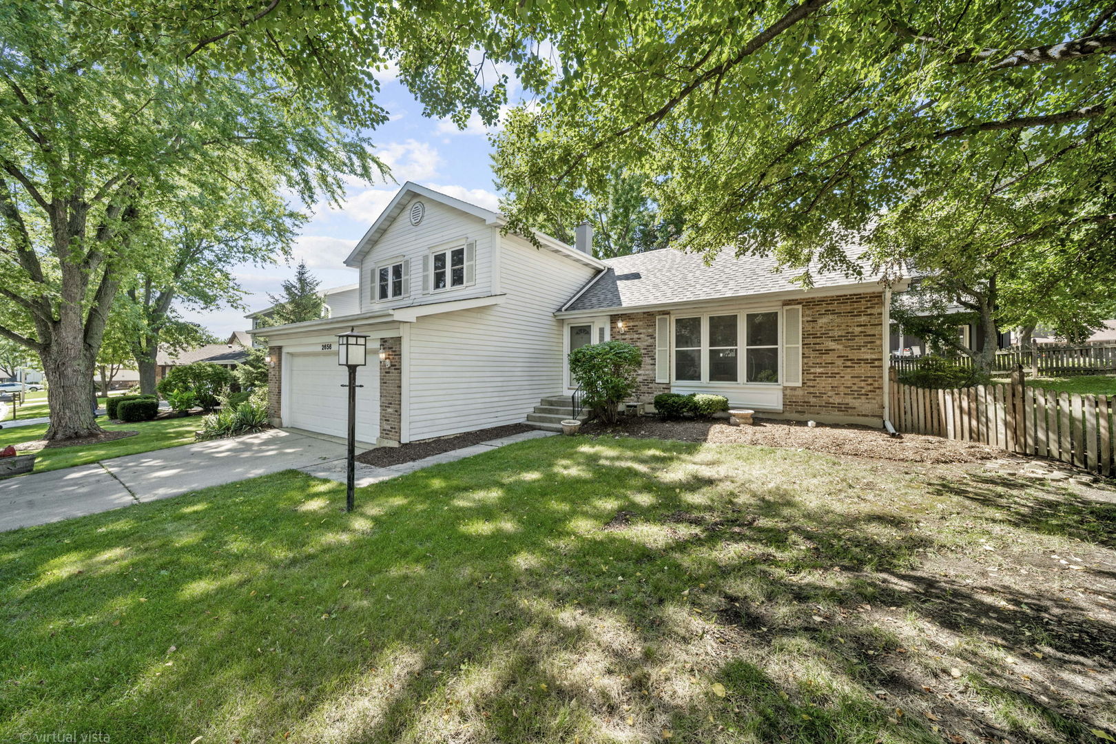 2656 Bloomfield Drive Property Photo 1