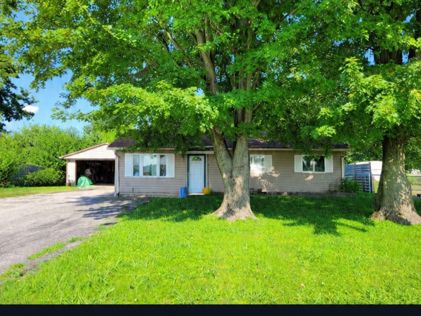 4490 Lake Drive Property Photo 1