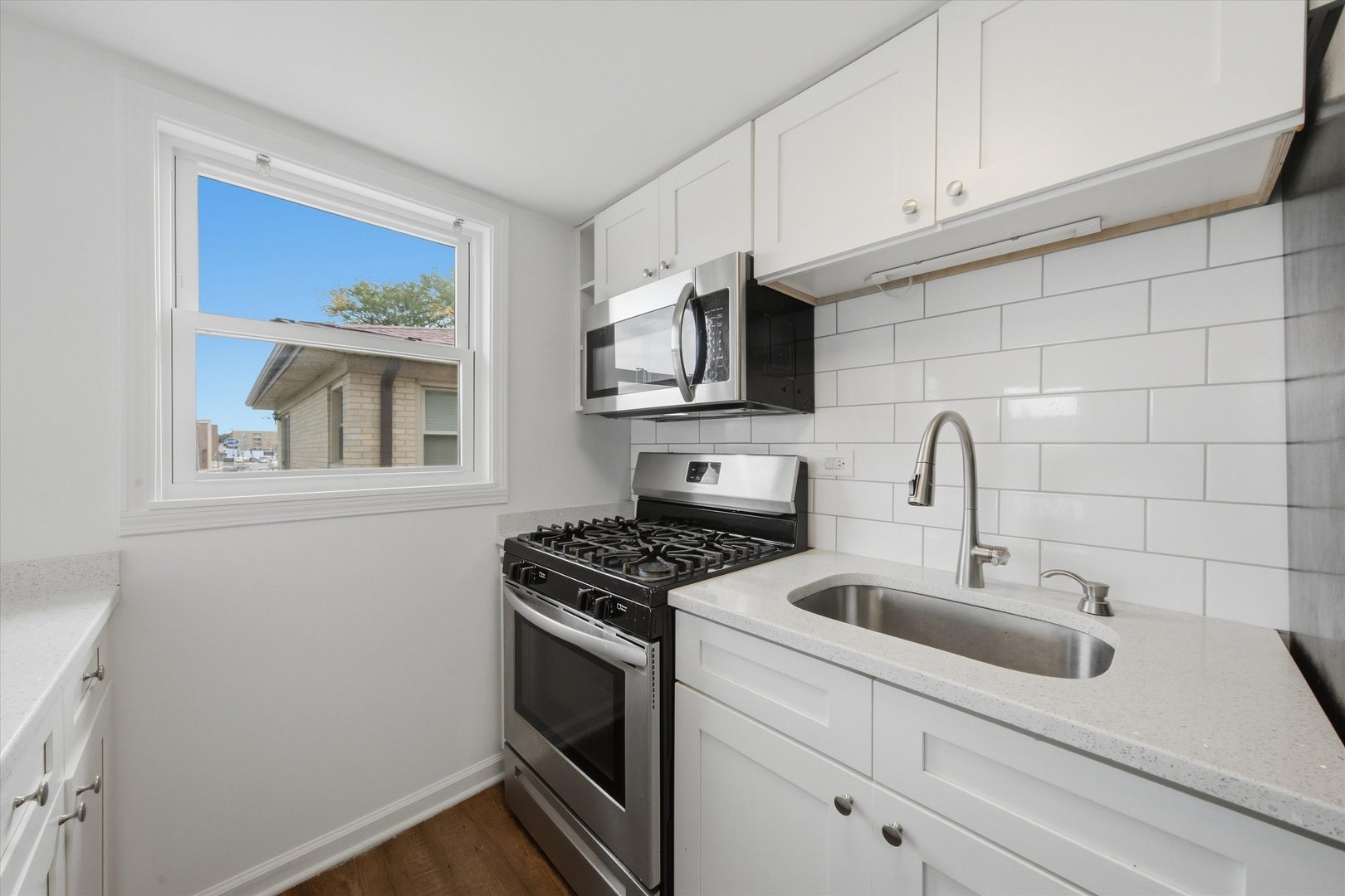 7709 W Marwood Avenue 3n Property Photo 8