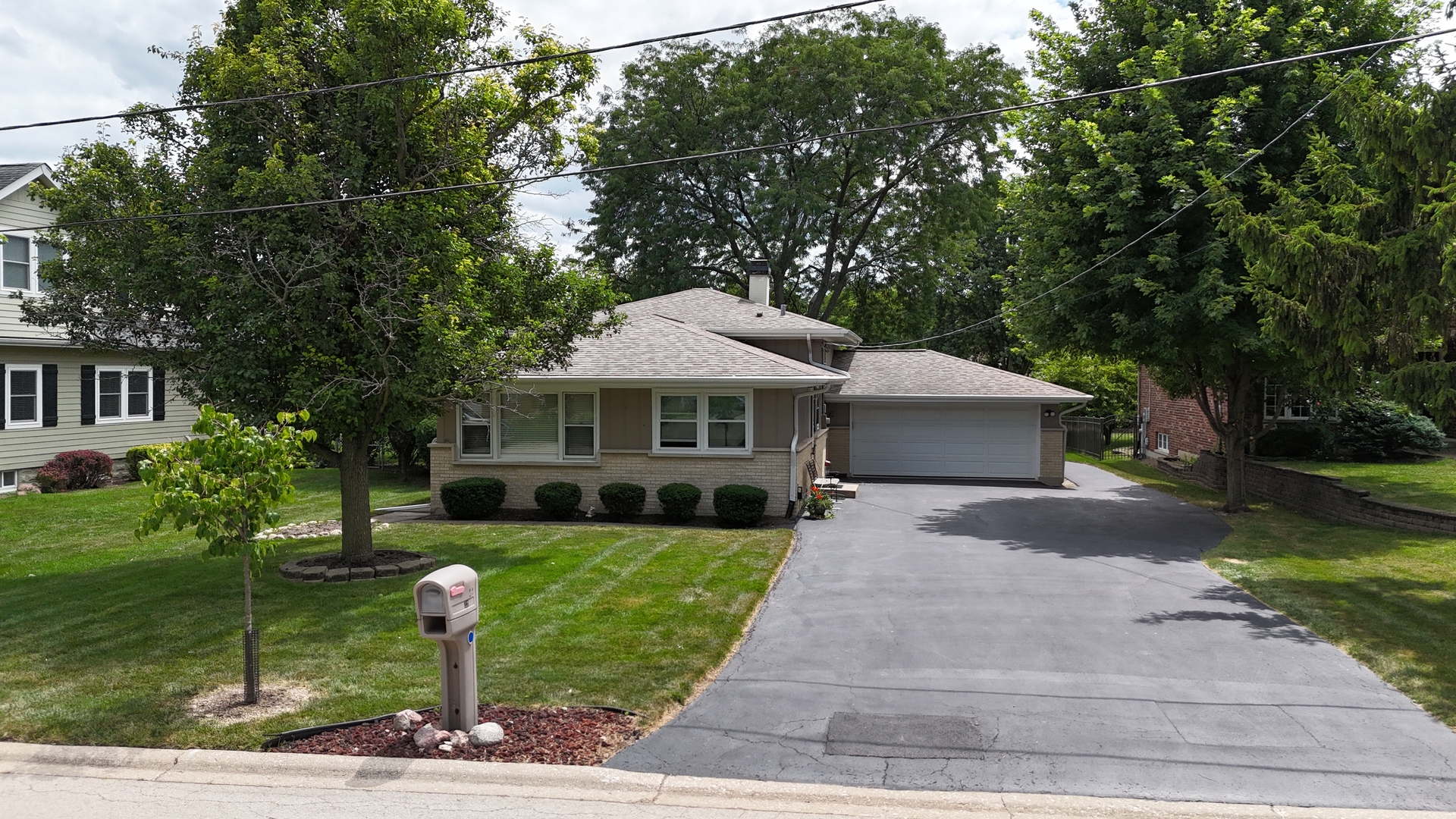 23 W 56th Place Property Photo 1