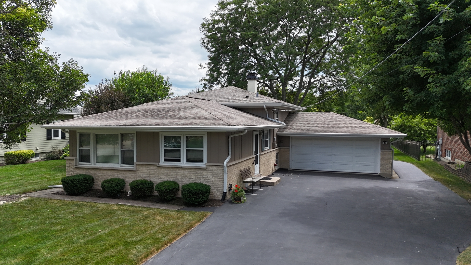 23 W 56th Place Property Photo 16