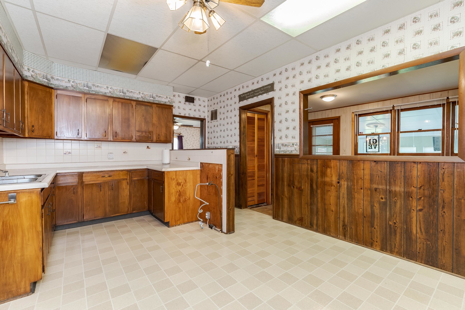 13223 N 2760 Road Property Photo 8