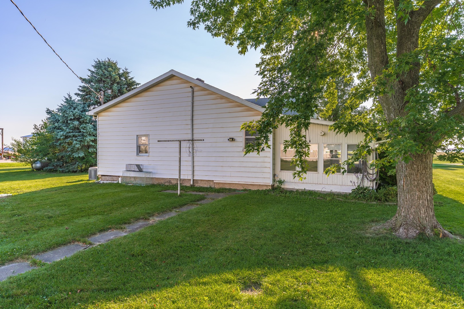 13223 N 2760 Road Property Photo 27