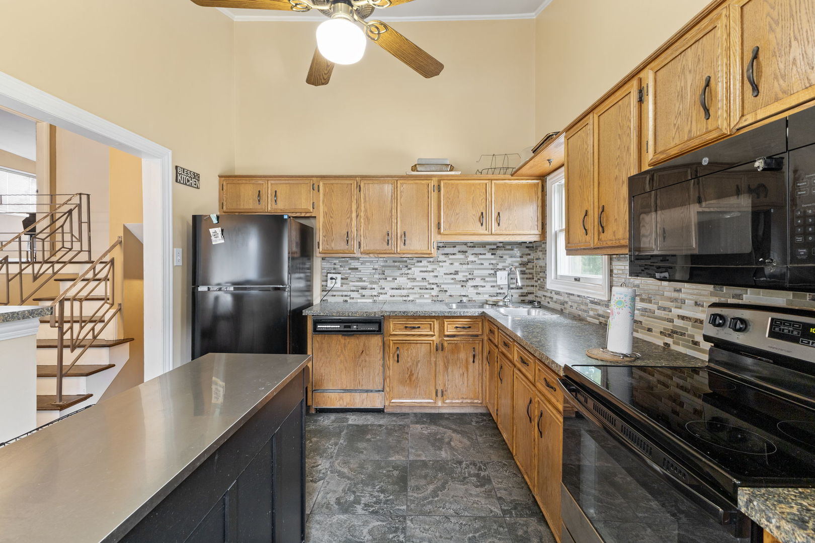105 Willow Street Property Photo 5
