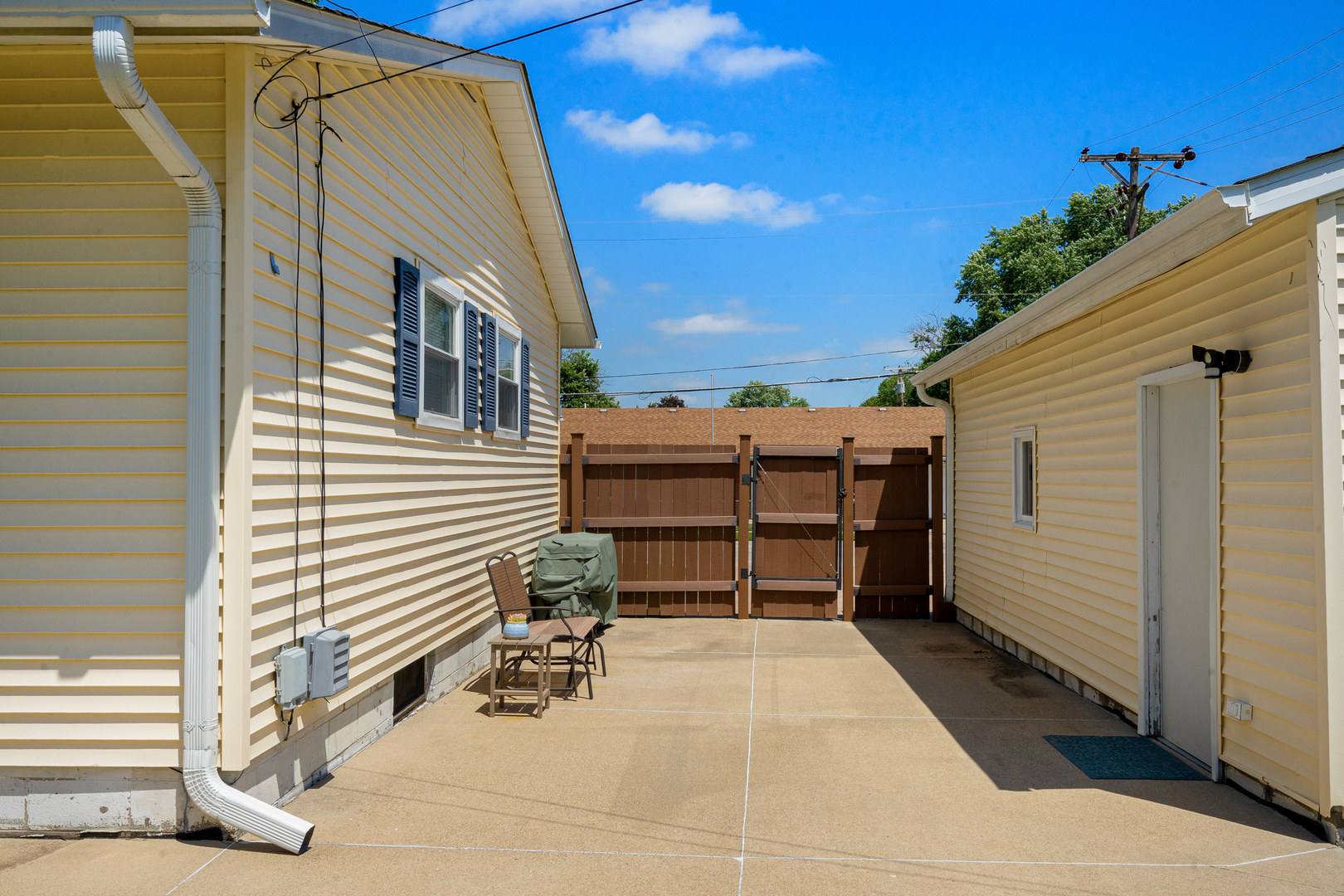 1004 37th Avenue Property Photo 9
