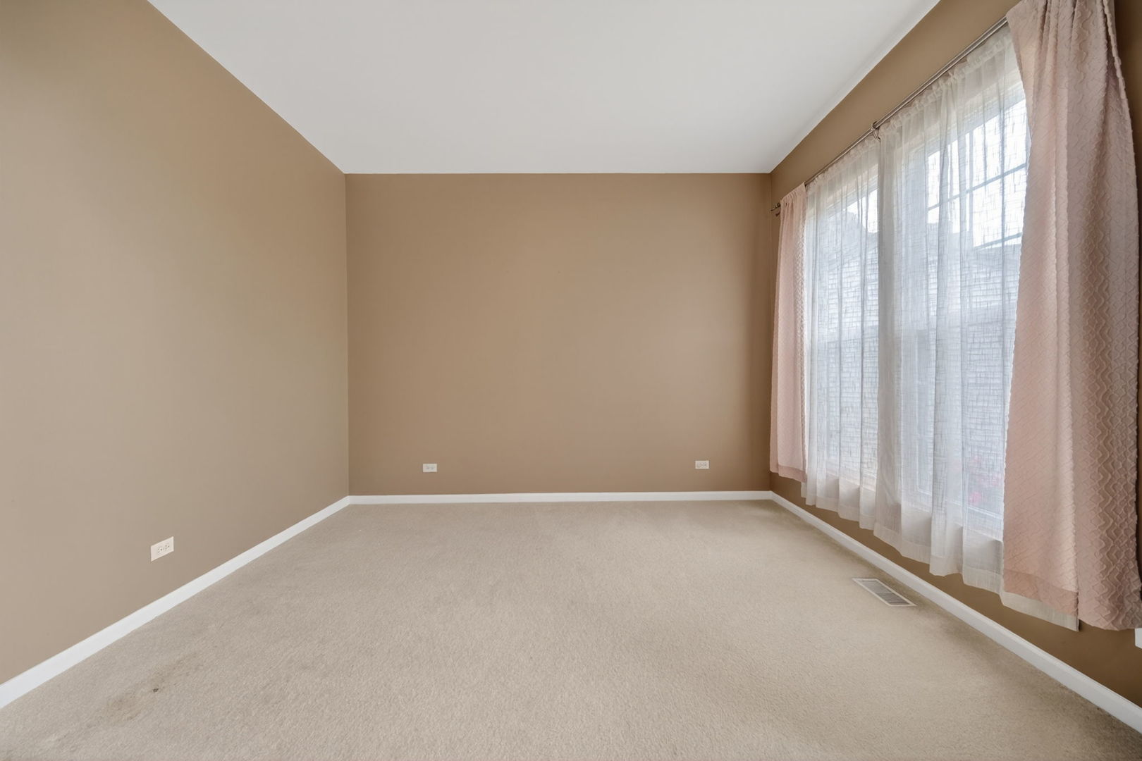 321 Parker Place Property Photo 15